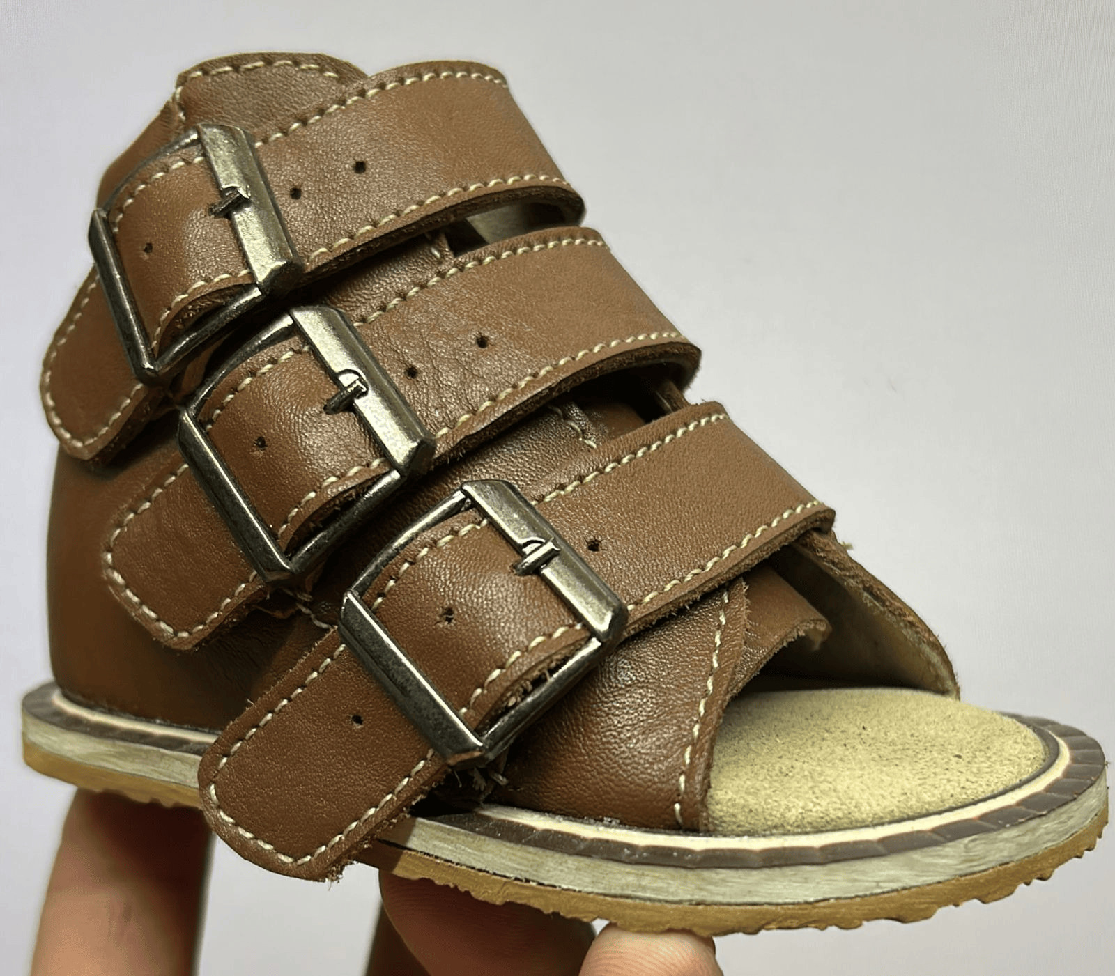 Dennies brown shoes